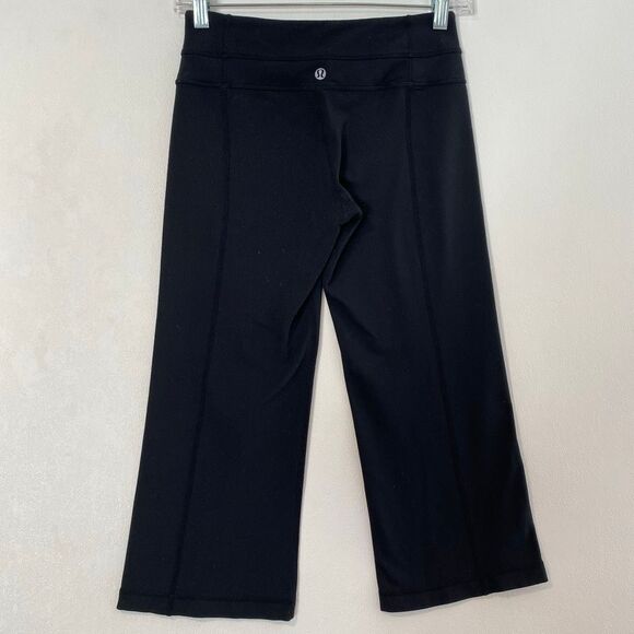 Lululemon Groove Crop Pants Black Size 4 | Yoga Pilates Bootcut Cropped Leggings - Picture 2 of 8